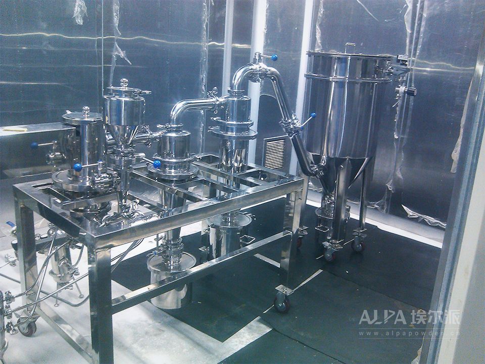 實(shí)驗(yàn)室三合一<a href=http://jzjxgl.cn/chanpin/27.html target=_blank class=infotextkey>氣流粉碎機(jī)</a>