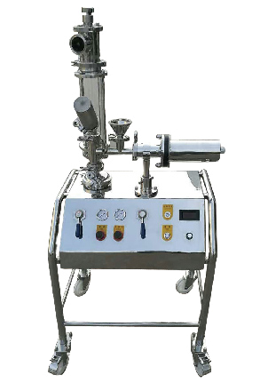 實(shí)驗(yàn)室中小型<a href=http://jzjxgl.cn/chanpin/27.html target=_blank class=infotextkey>氣流粉碎機(jī)</a>